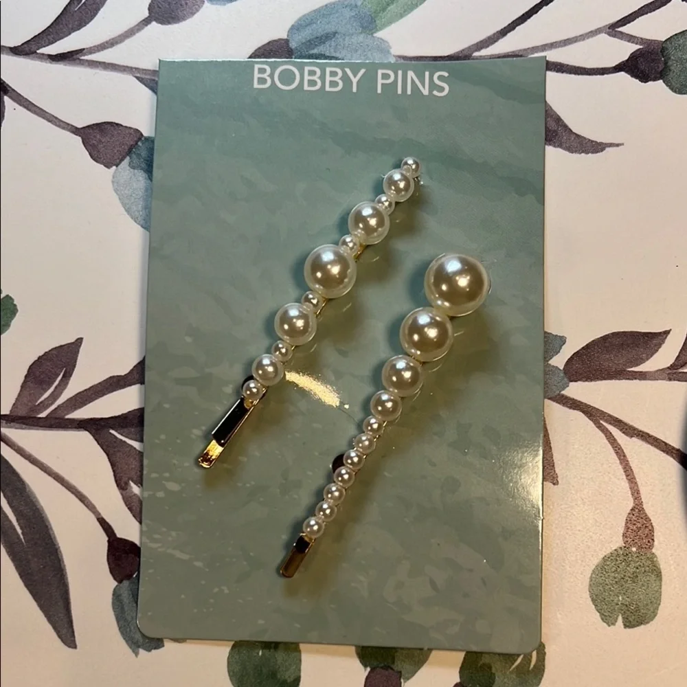 NWT Elegant Pearl Hair Pins Set of Two Coquette